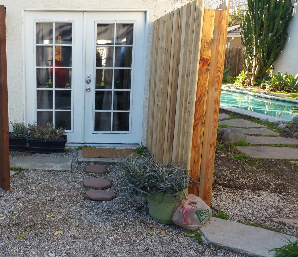 Workaholics House Homestay *